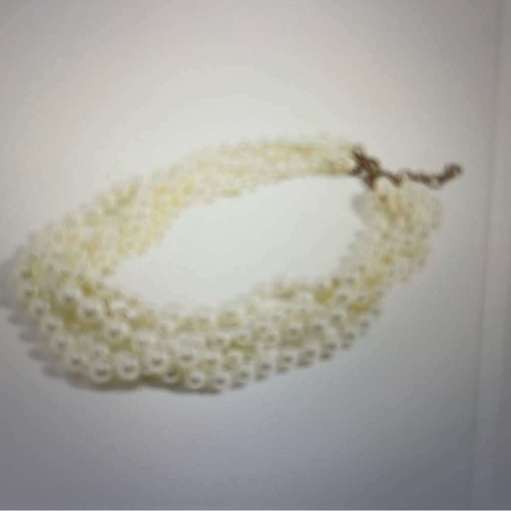 Pearl twisted hammock necklace